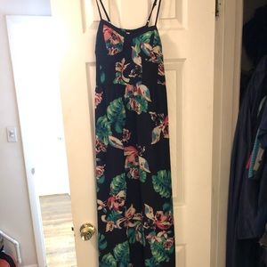 Beautiful maxi dress that I just don’t wear.